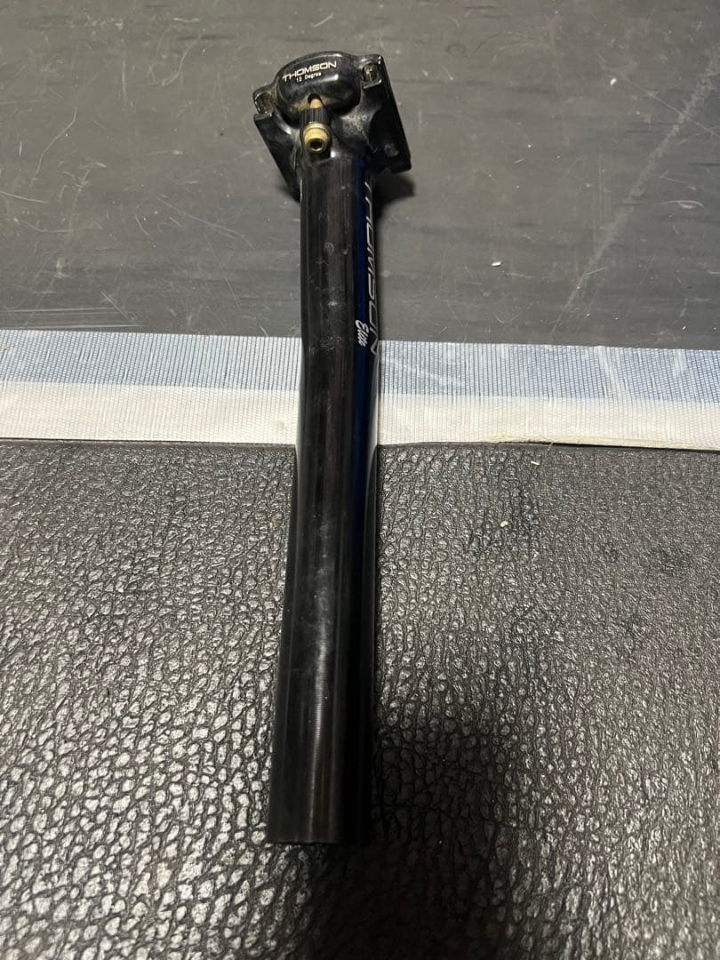 TOMPSONシートピラー31.6セットバック