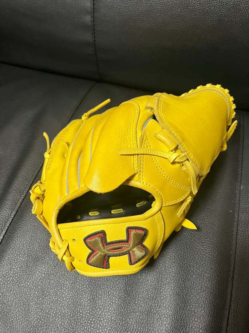 Under Armour 軟式野球グローブ イエロー