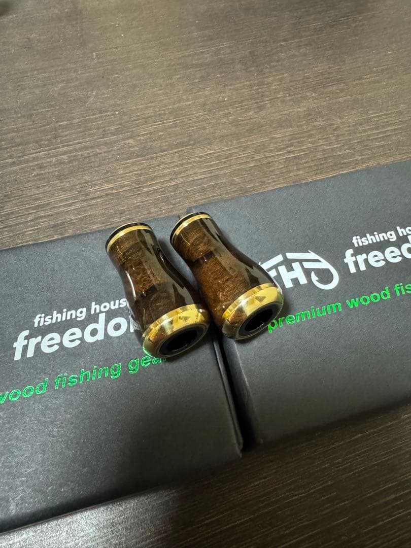 fishing house freedom 黒柿ウッドノブ