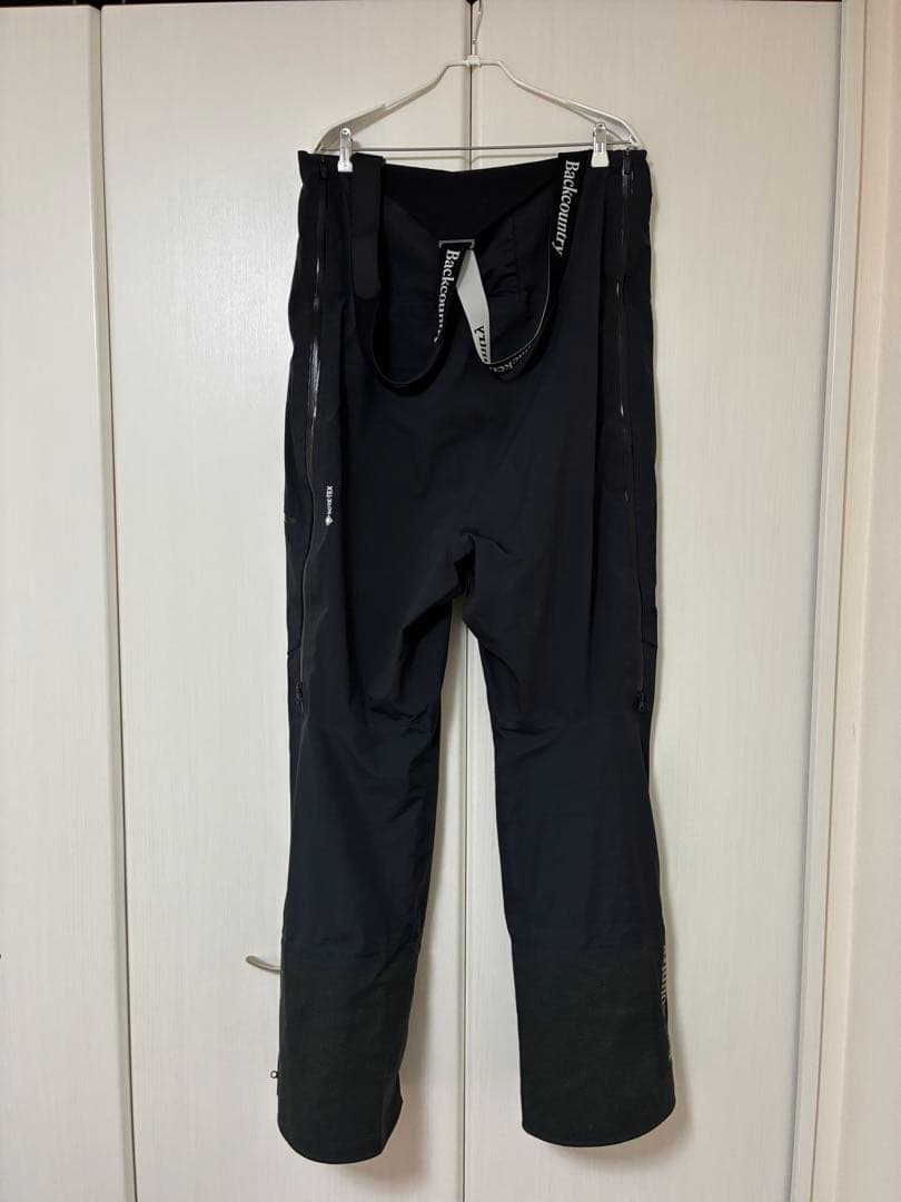 日本未発売　バックカントリー　GORE-TEX ゴアテックス　ビブパンツ　メンズ