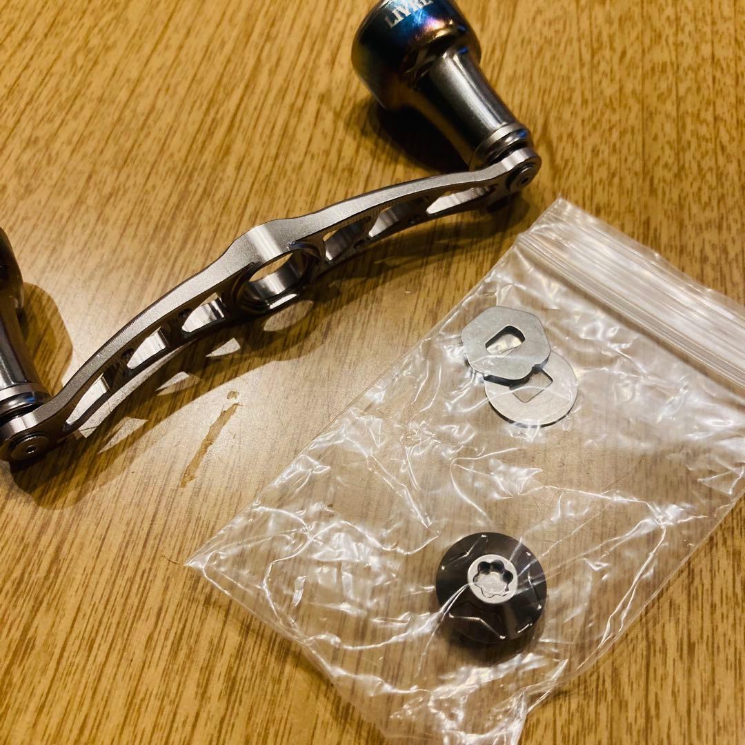 リブレ　クランク100 シマノ用左巻きナット