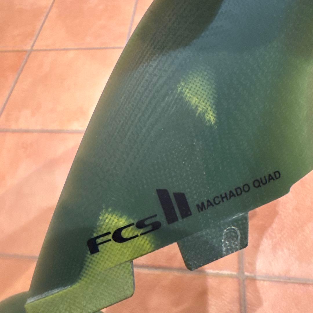 FCS II フィン 4枚セット 収納ケース付き