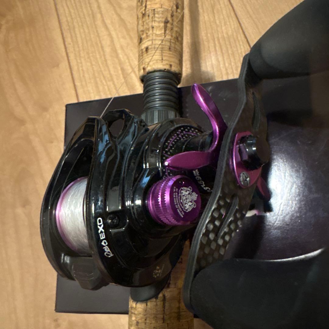 Abu Garcia REVO EXD-W ベイトリール
