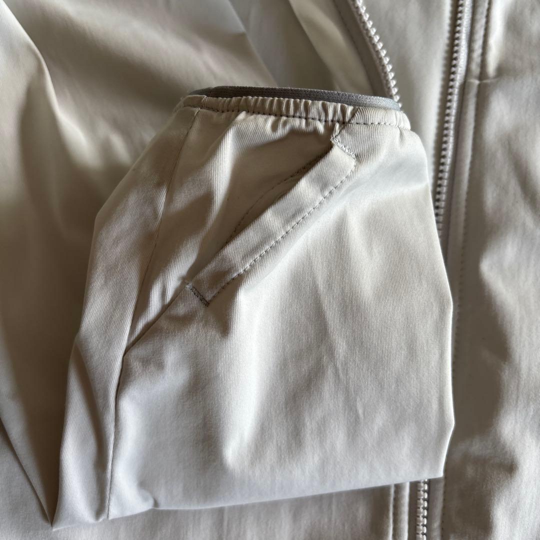 THE NORTH FACE ウィンドブレーカー M ライトグレー