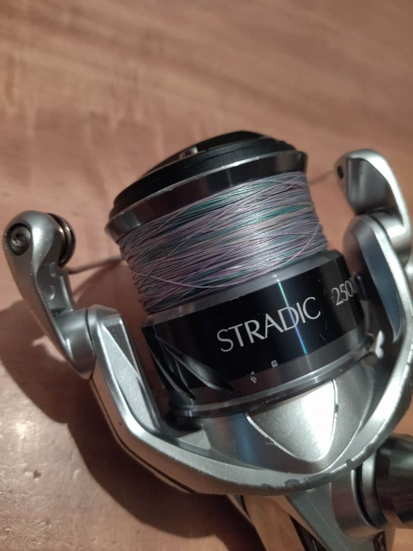 Shimano Stradic 2500HGSK スピニングリール