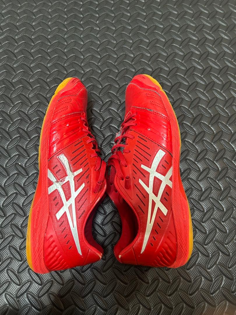 ASICS デスタッキフットサルシューズ レッド