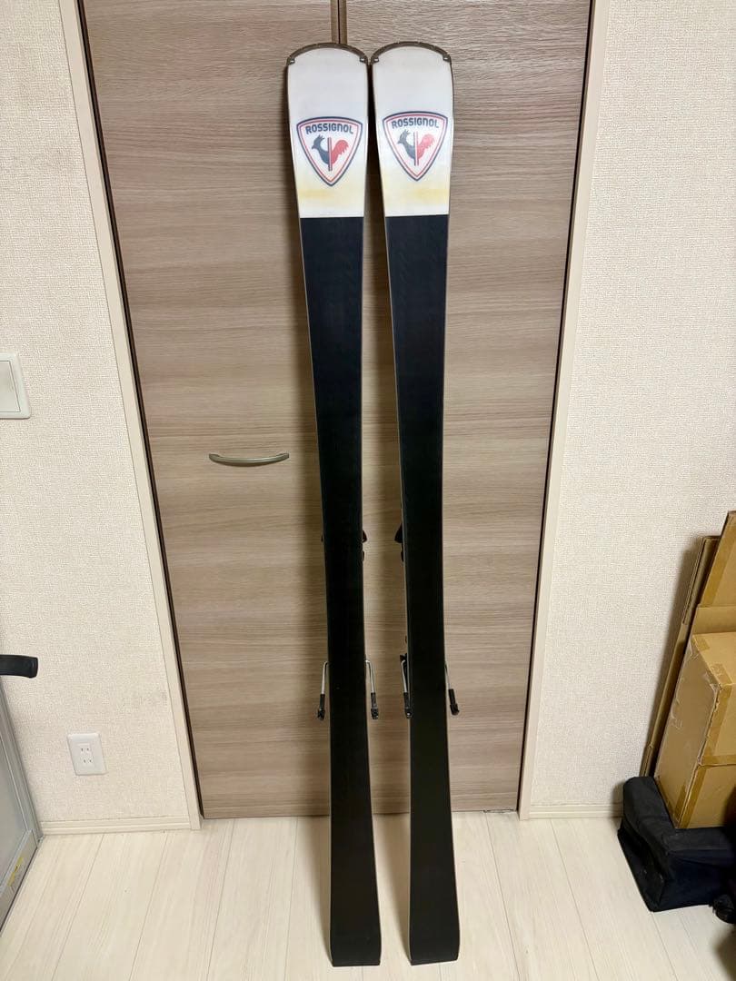 ロシニョールROSSIGNOLスーパーヴィラージュⅧ LTD 166cm 値引可