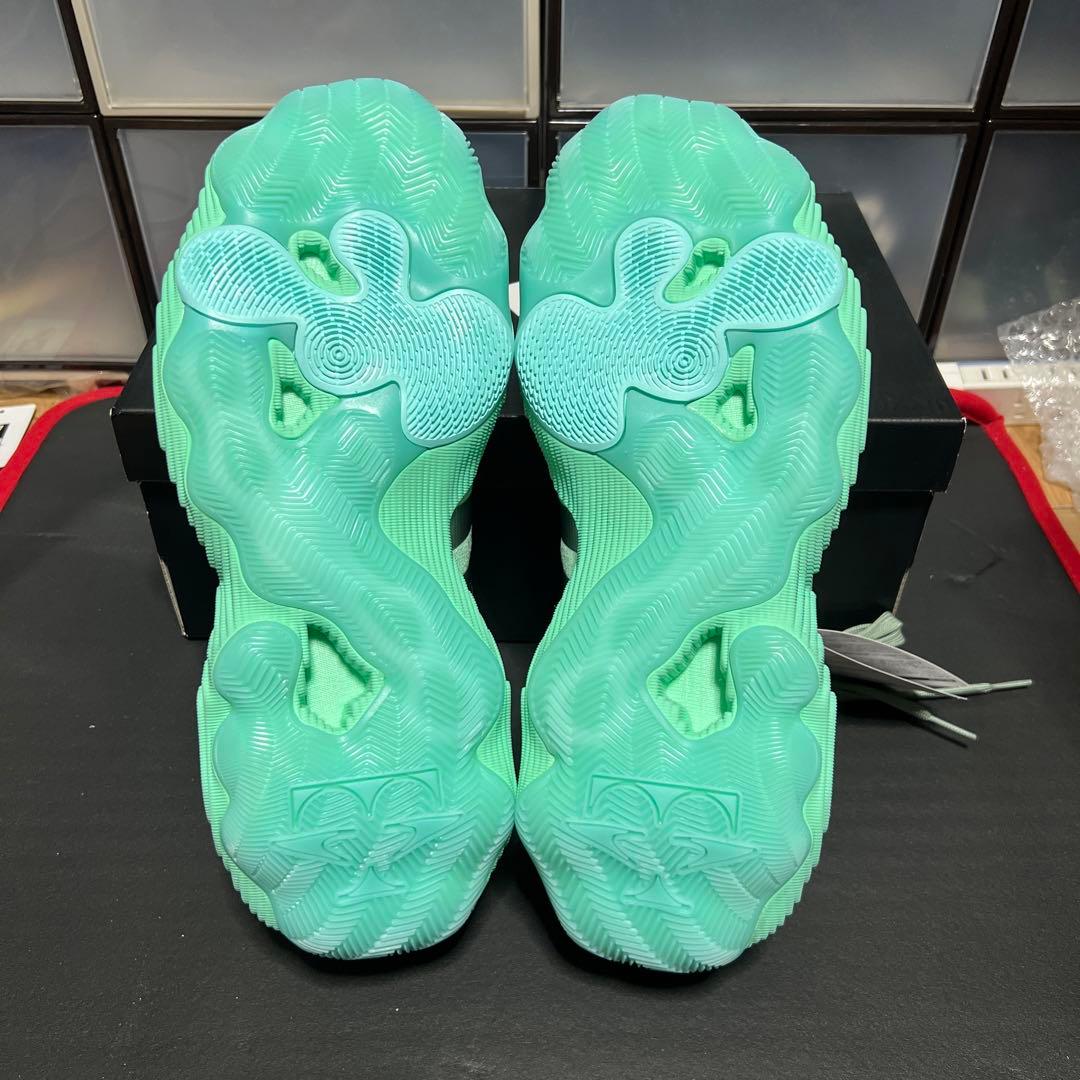 シューズ(男性用) adidas Trae Young 3