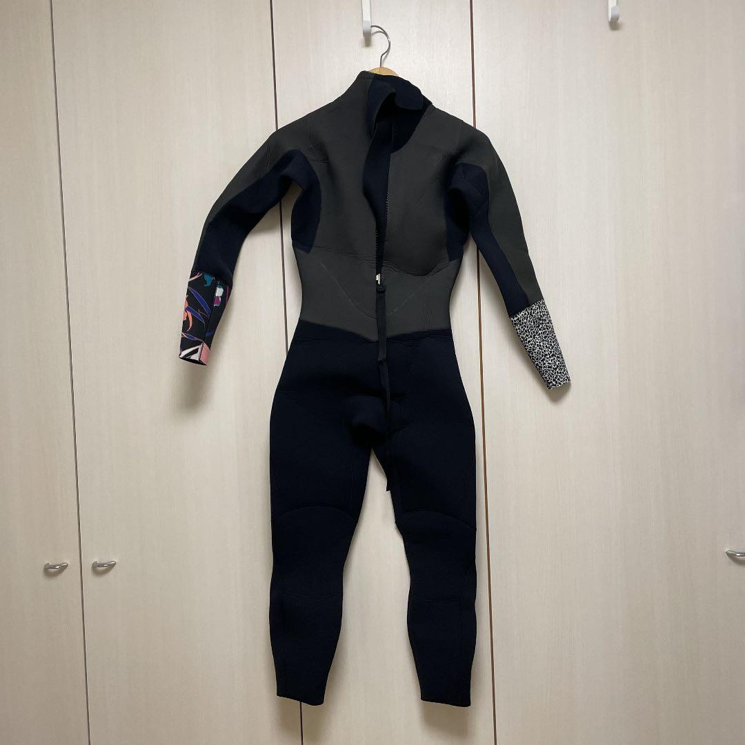 ウェットスーツ　ロキシー　セミドライ
