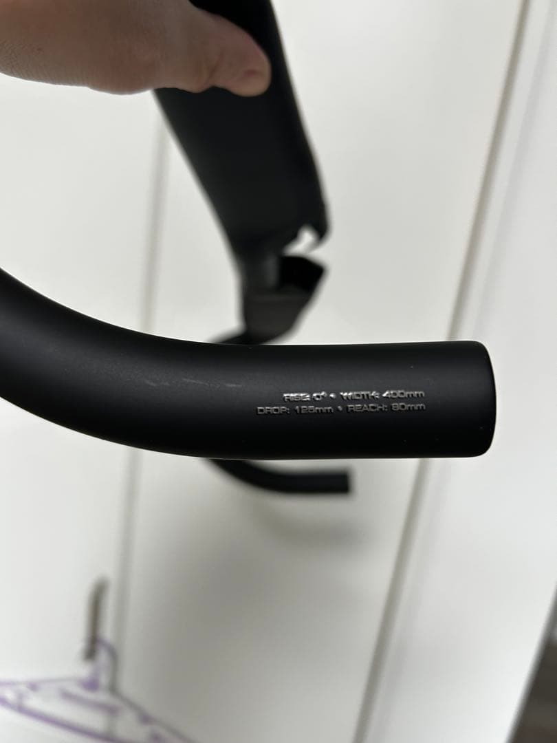 訳有新品　エアロフライ2風　ドロップハンドル　カーボン　ケーブル内装　ロード軽量