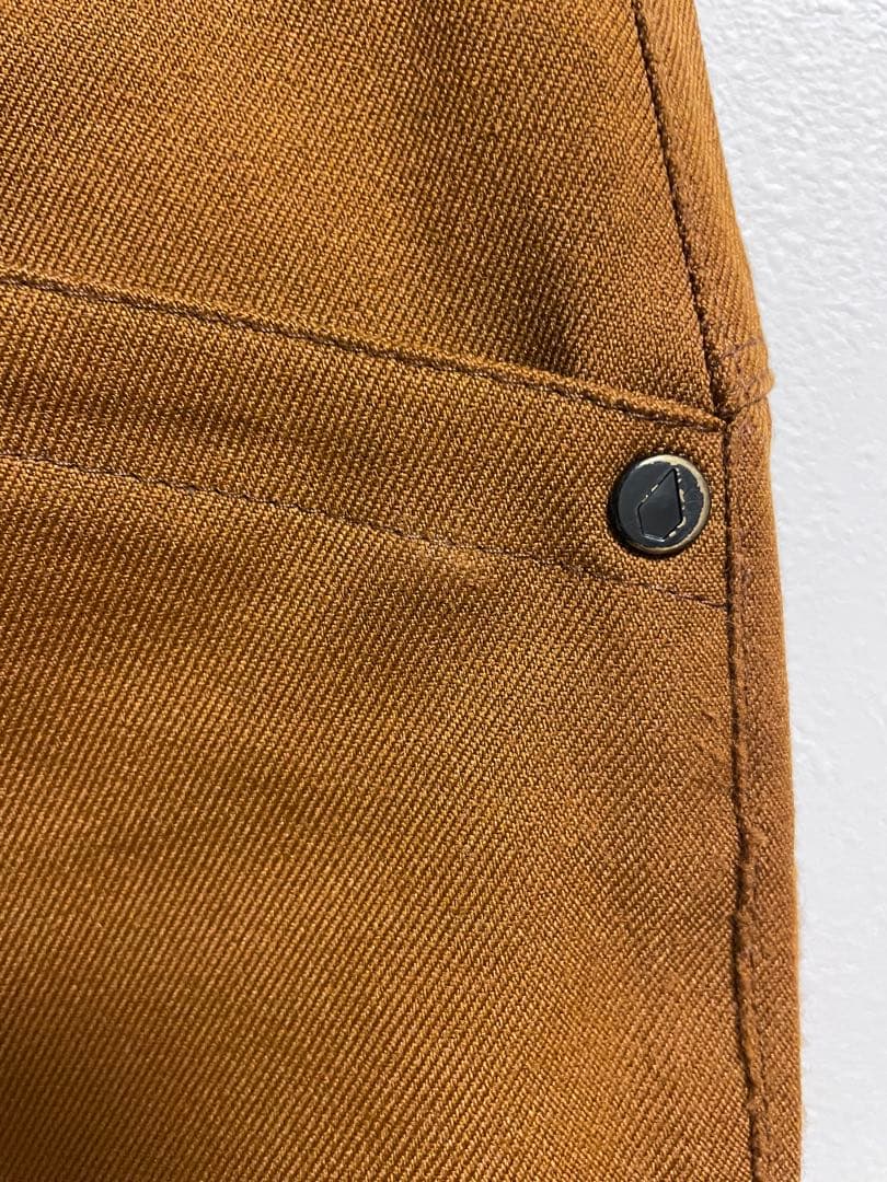 VOLCOM フレア スノーボードパンツ ブラウン