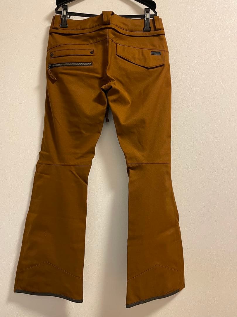 VOLCOM フレア スノーボードパンツ ブラウン