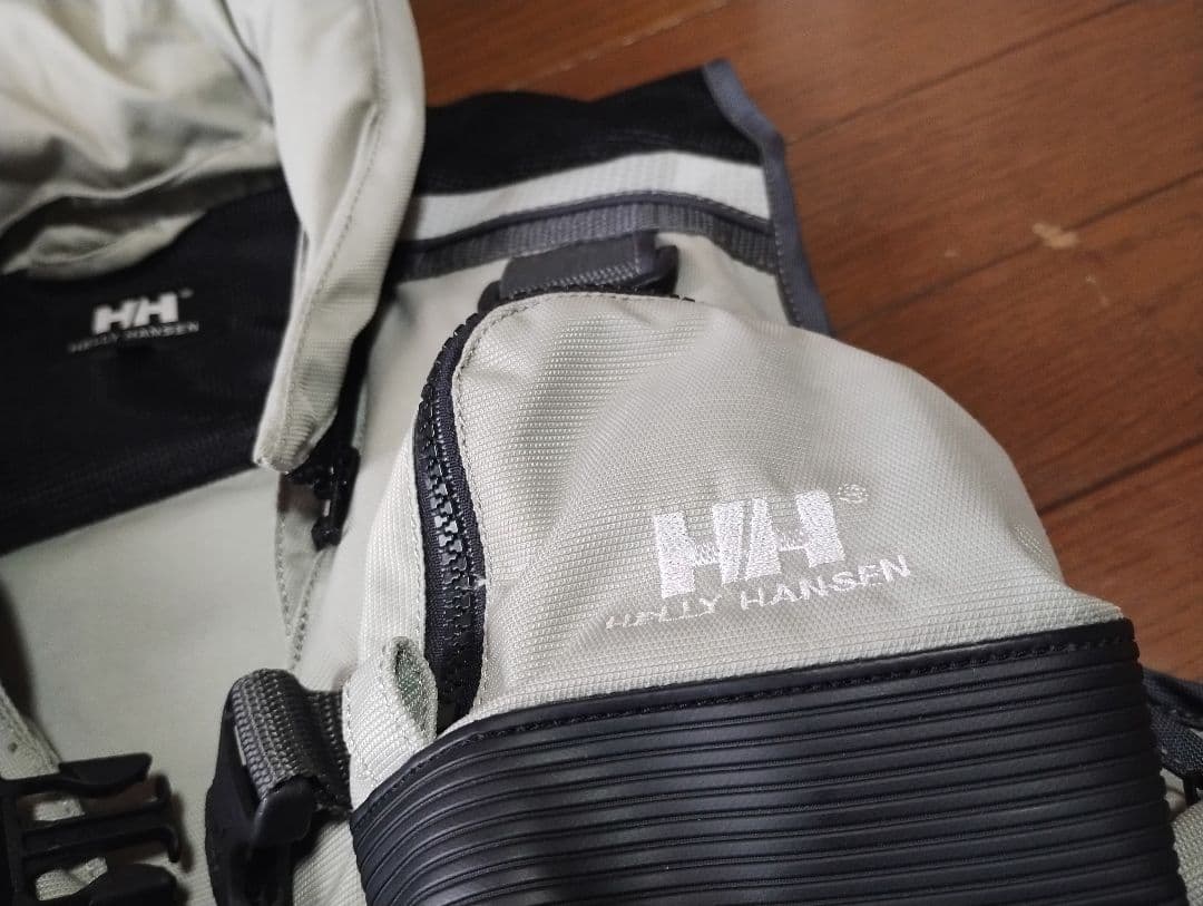 Helly Hansen ANGLER ライフジャケット　Mサイズ