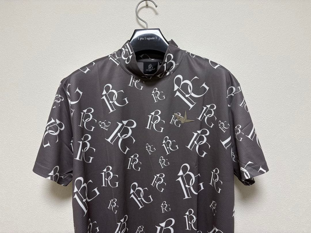 新品1PIU1UGUALE3 GOLF24SSランダムロゴモックネックTシャツ灰