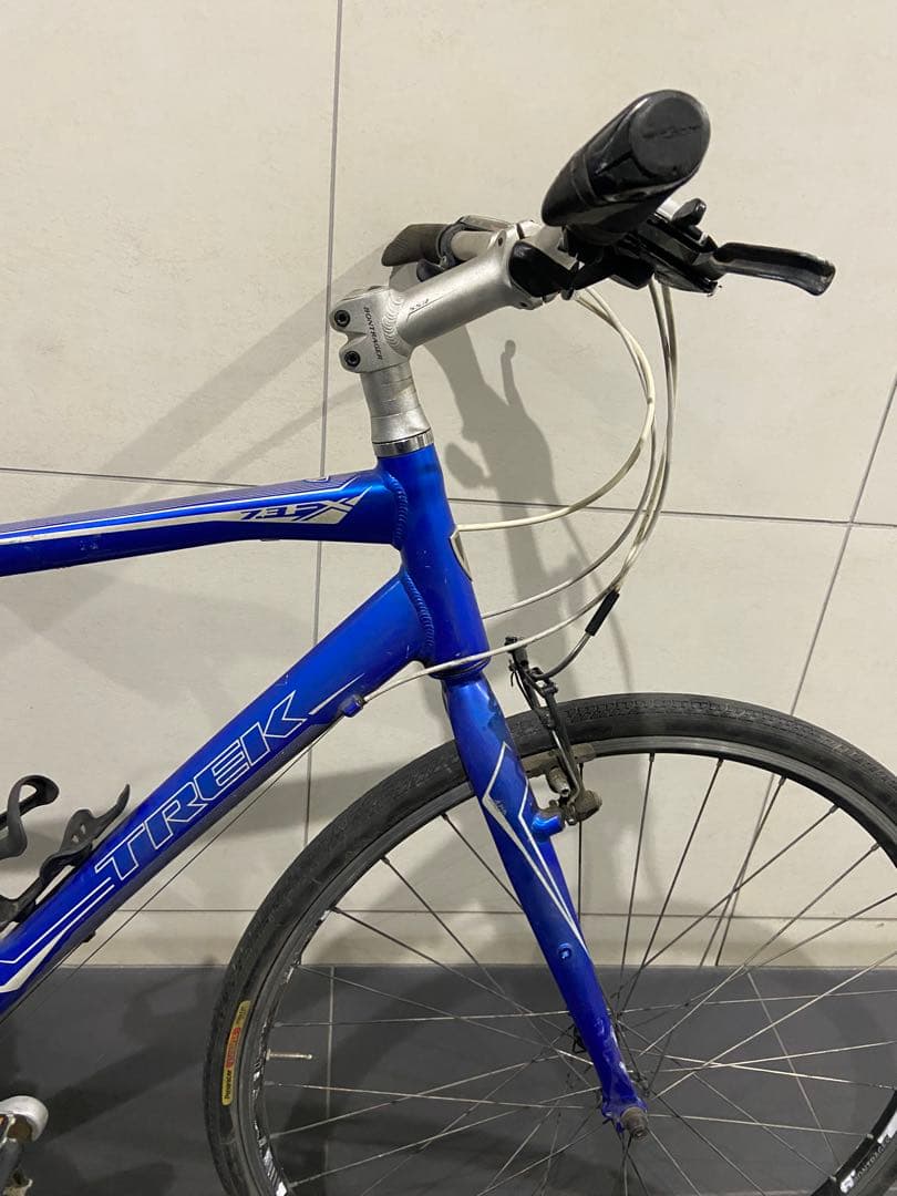 TREK FX7.3 クロスバイク　トレック fx7.2 23自転車　fx234