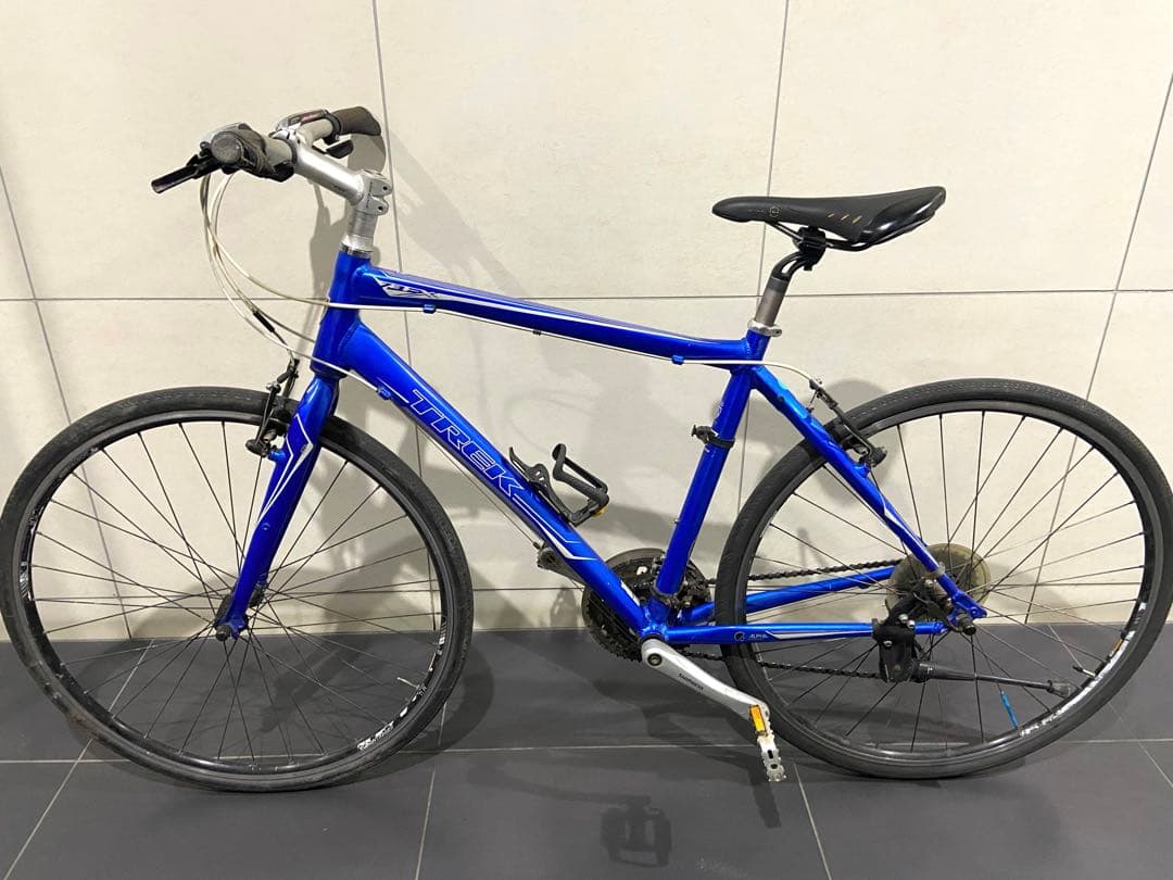 TREK FX7.3 クロスバイク　トレック fx7.2 23自転車　fx234