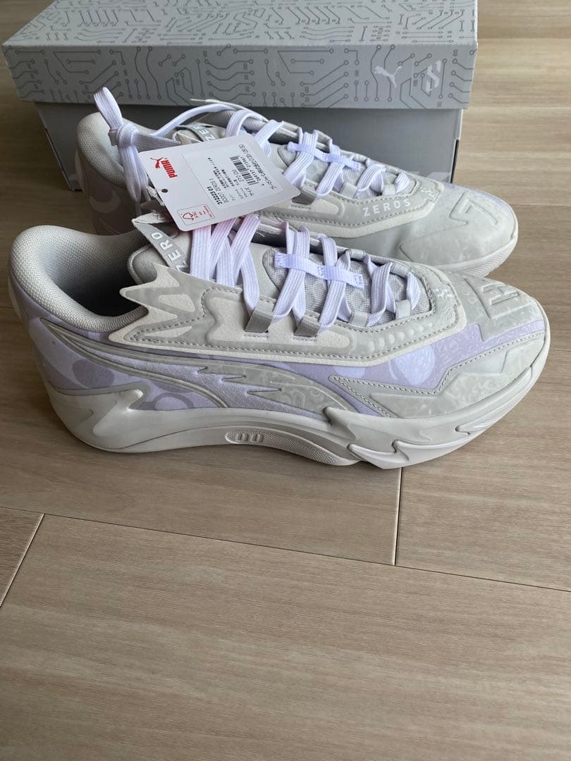 新品未使用　Puma ZERO バスケットシューズ ホワイト
