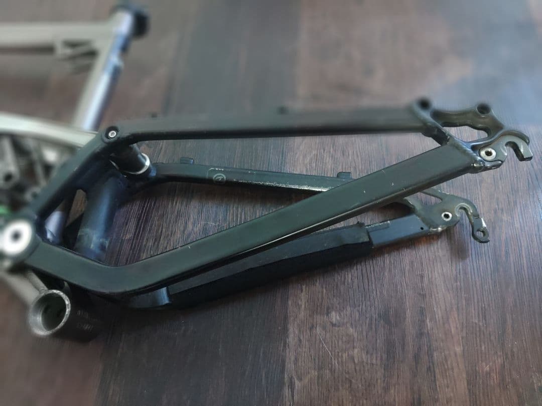 commencal VIP5.0 フレームのみ