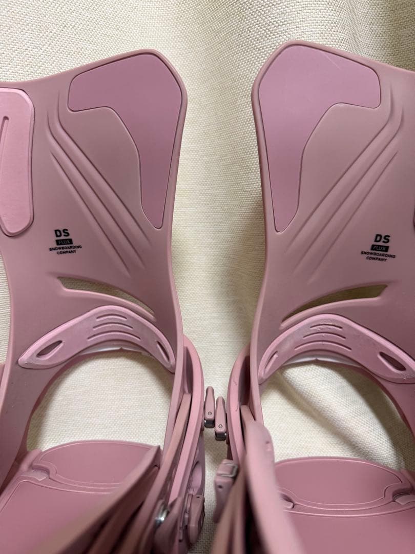 FLUX DS 24-25 Size XS ピンク スノーボードビンディング