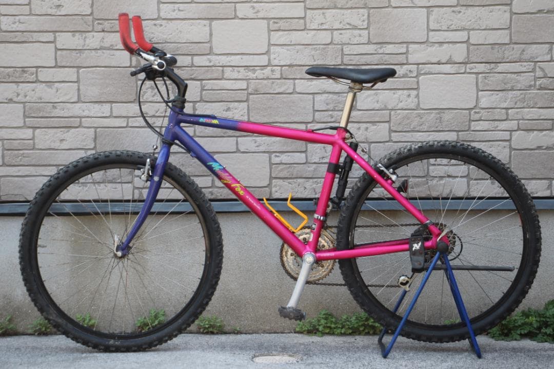 引き取り限定♪人気のマディフォックス♪アラヤ♪ビンテージMTB♪MuddyFox