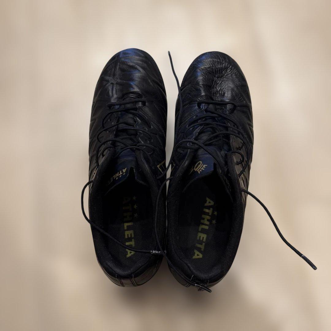 【ATHLETA 】ブラック スパイクシューズ 25.5cm