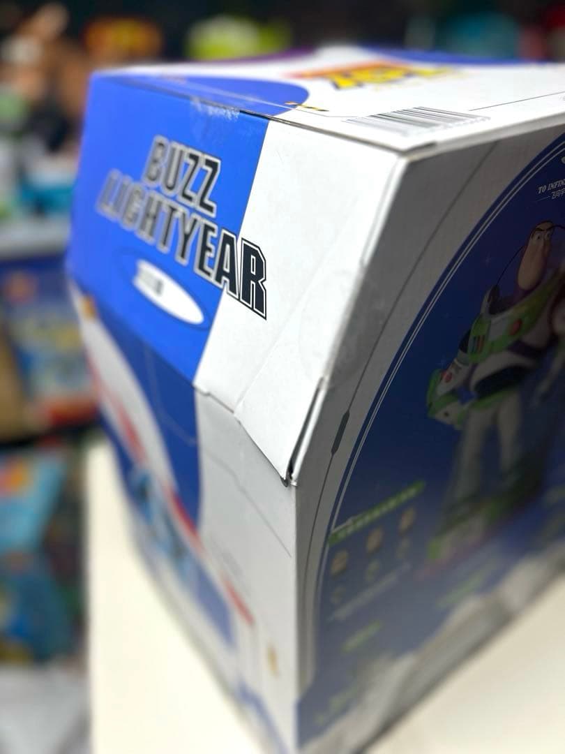 海外限定　トイストーリー　バズライトイヤー 等身大　モデルキットTOYSTORY