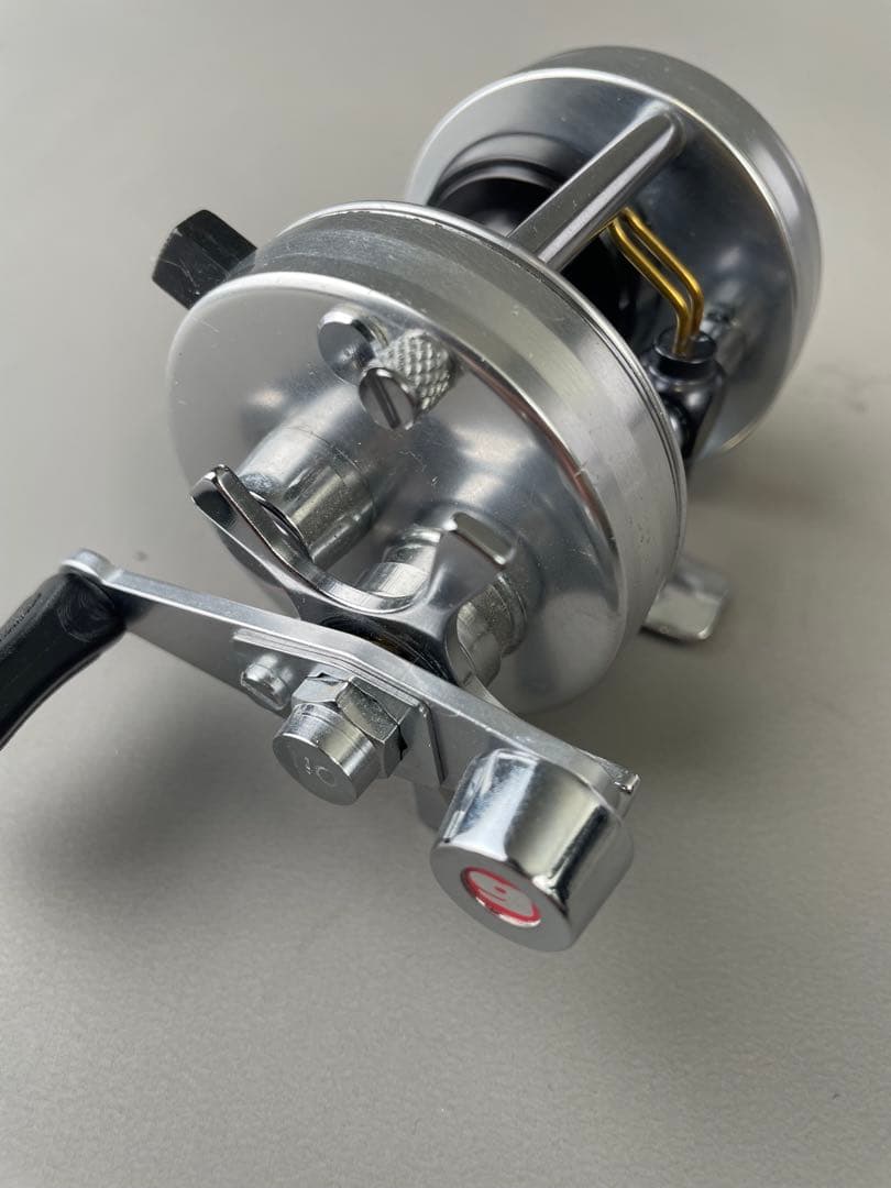 abu 2500C ambassadeur アブ　復刻 美品　基幹良好　シルバー