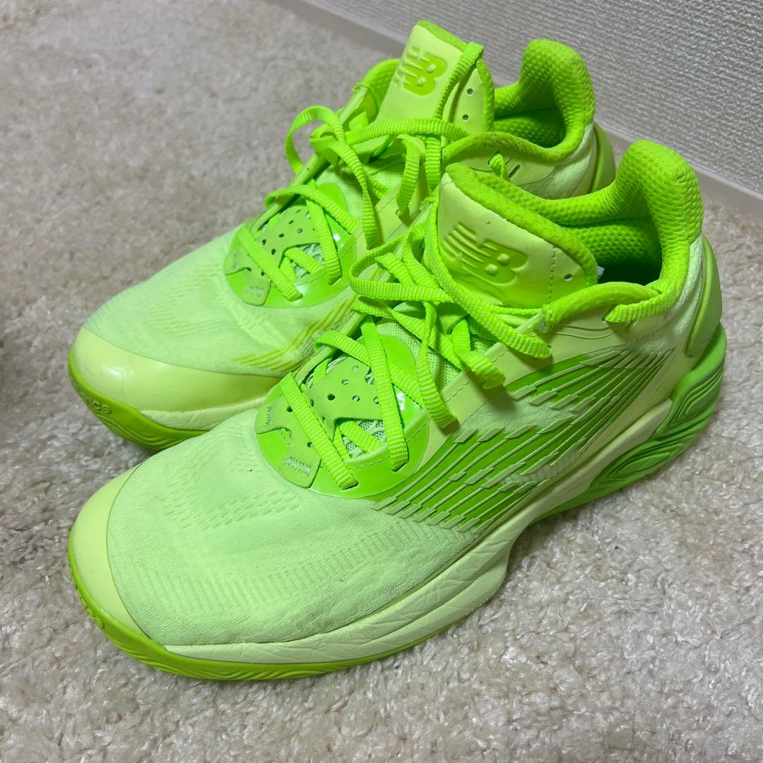 New Balance バスケットボールシューズ