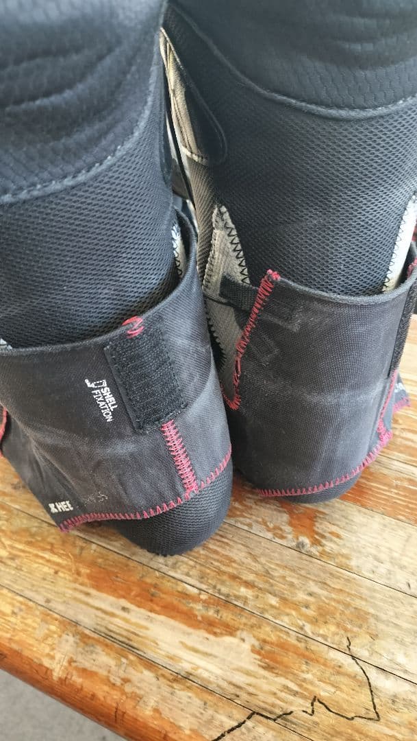 【24-25モデル】DEELUXE TEAM PRO 25.5cm