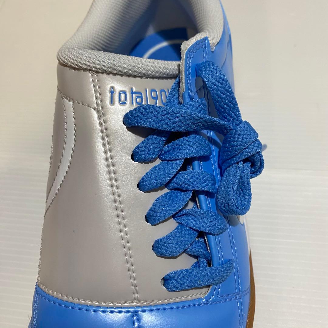 【未使用】NIKE TOTAL 90　最新カラーモデル　26cm