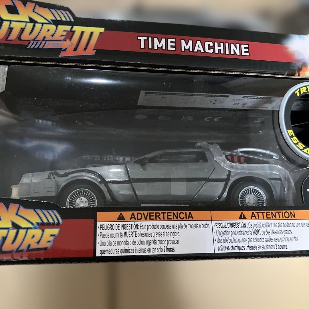 1／24 バック・トゥ・ザ・フューチャー パートI ＆３デロリアン　2台　新品