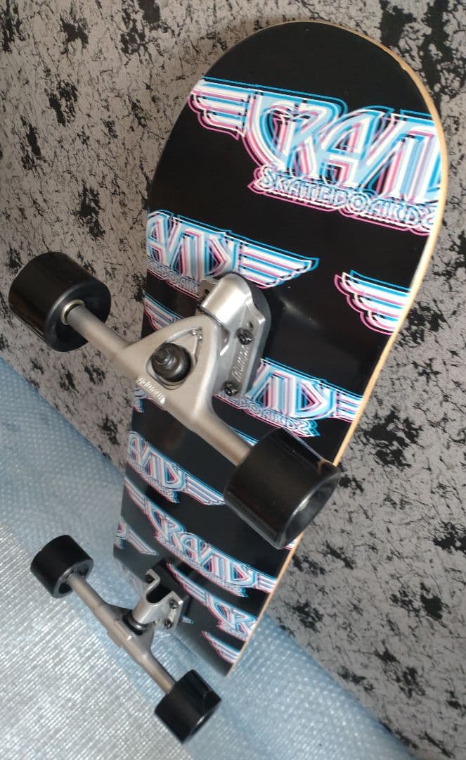 【得】32 ＜税送料3420円込み＞ GRAVITY カービングT搭載 ３２㌅