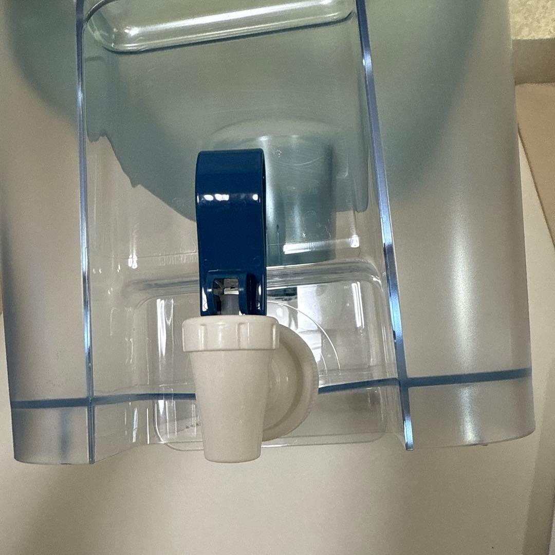 BRITA ブリタ　タンク型浄水器　カートリッジ8個セット フィルター