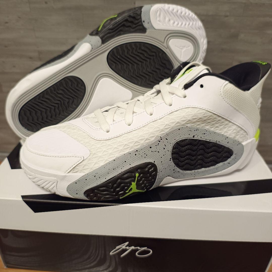 ジョーダン(JORDAN)(キッズ)ジュニアバスケットシューズ バッシュ 25㌢