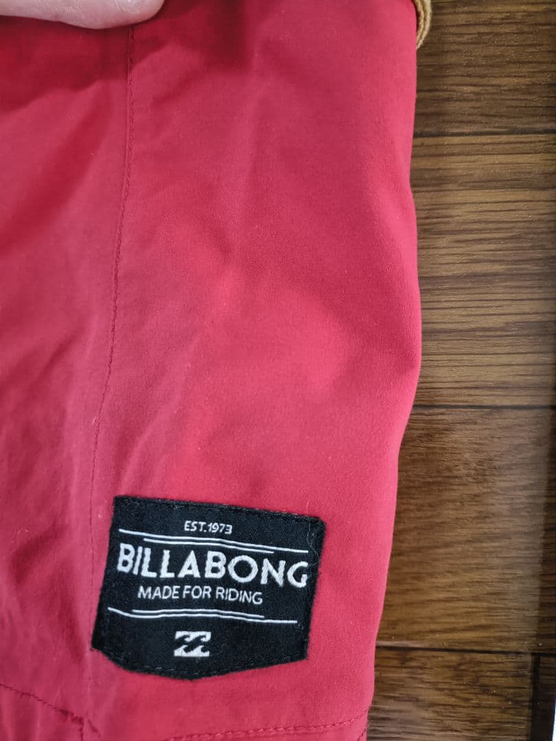 BILLABONG スノーボードジャケット 赤 L