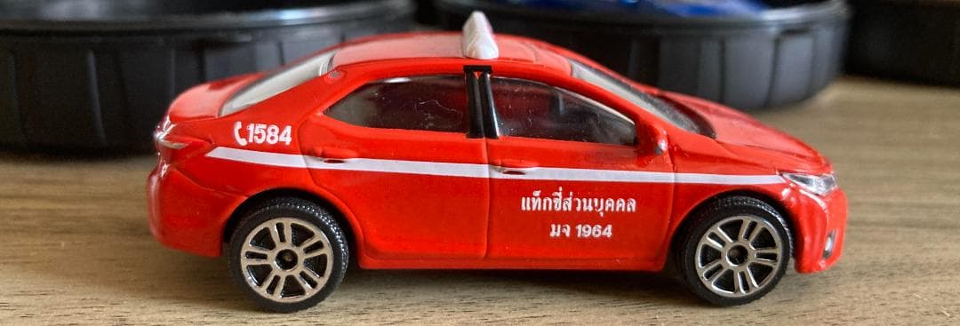 新品‼︎ マジョレット　トヨタ　カローラ　アルティス　タクシー