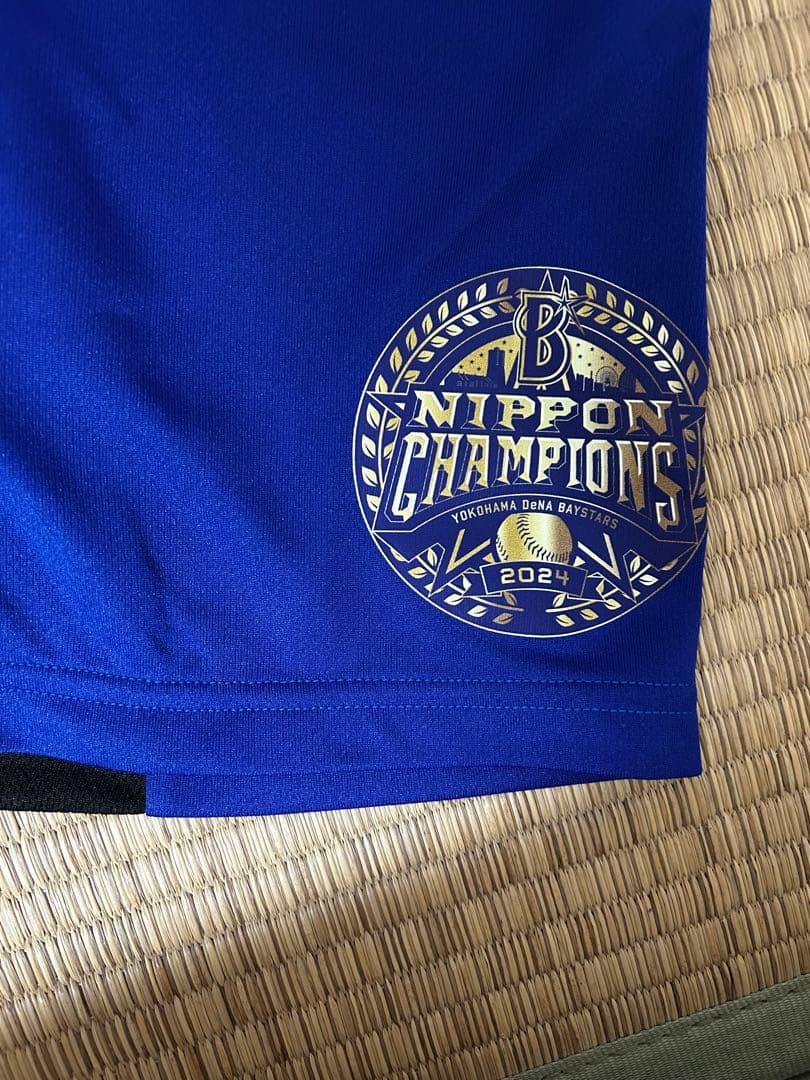 横浜DeNAベイスターズ 2024 日本一記念 ネオライトシャツ