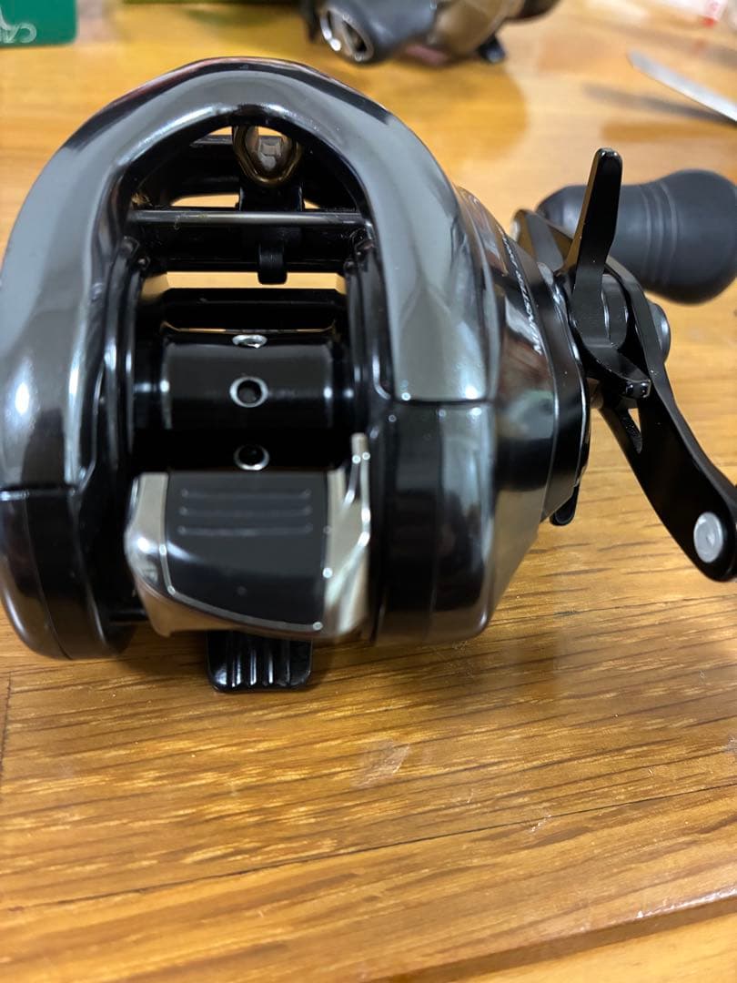 SHIMANO 18アンタレスDCMD 右ハンドル 箱あり