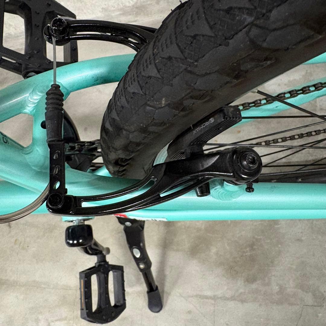【港区引取限定】Bianchi PIRATA 26チェレステ8速 ジュニアMTB