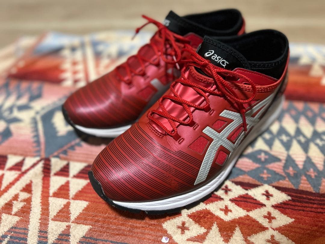asics アシックス　スノーターサー　28.0