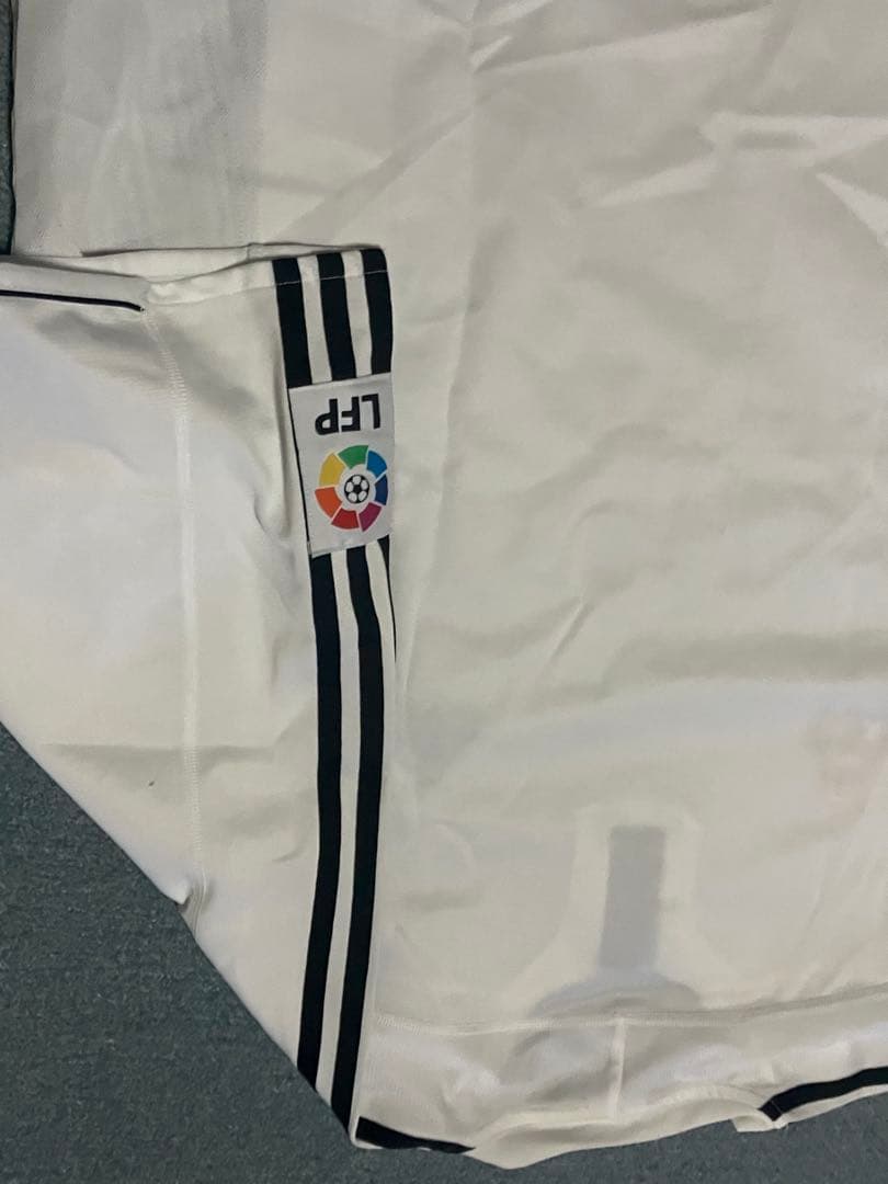 adidas レアルマドリード ユニフォーム