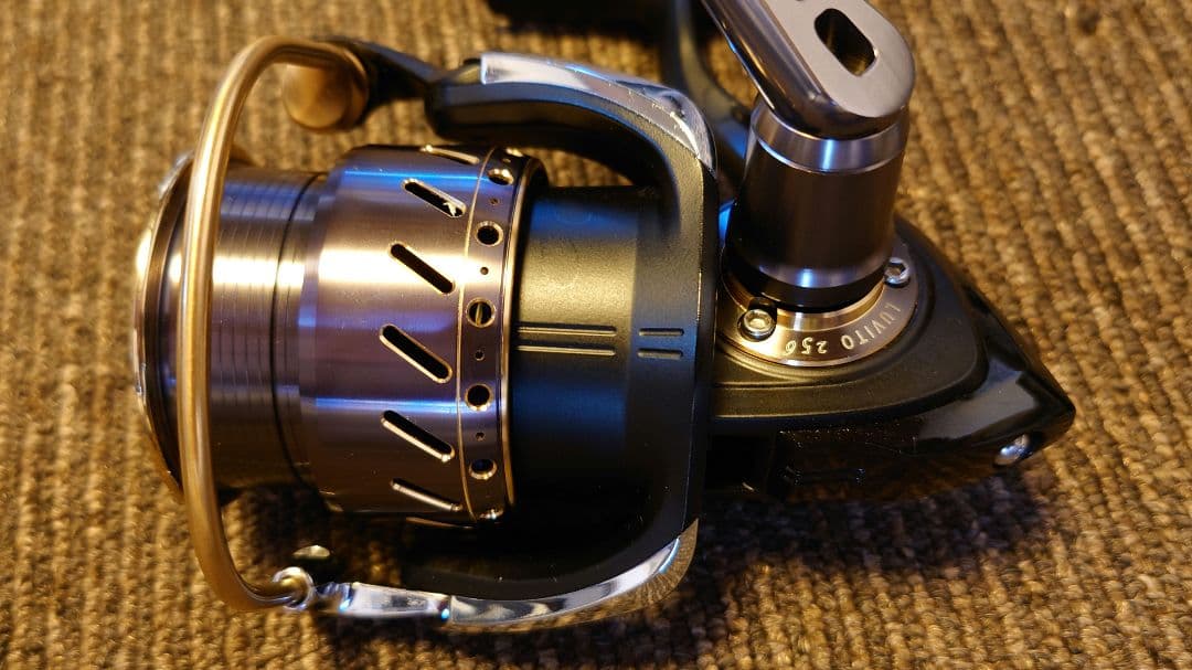 超希少美品 メガバス ラビット 256 SP-C 103 イグジスト