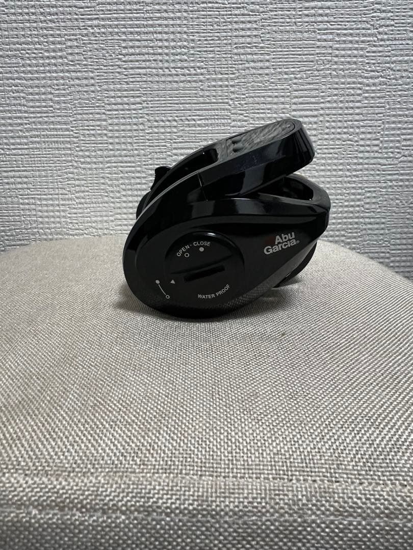 Abu Garcia 両軸リール デジタル表示　MAX DLC BG-L