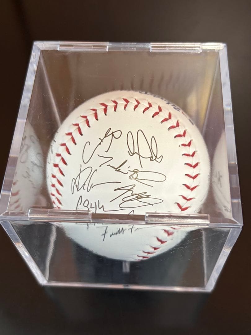 ドジャース ワールドシリーズ記念プリント選手サインボール 2025大谷