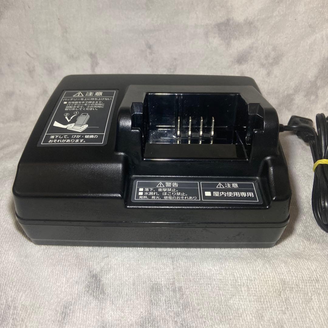 パナソニック充電器　NKJ069Z1