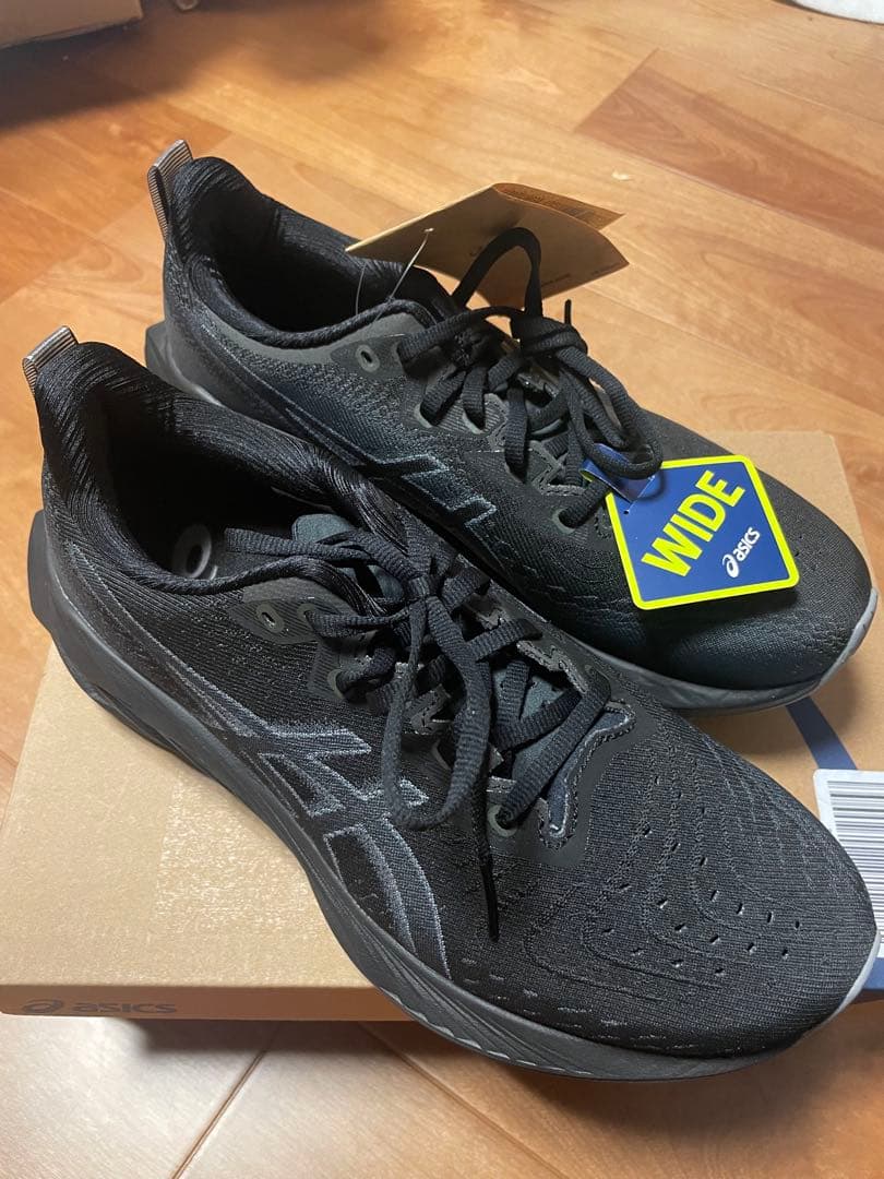 ASICS NOVABLAST 4 25.5 WIDE 未使用新品シューズ