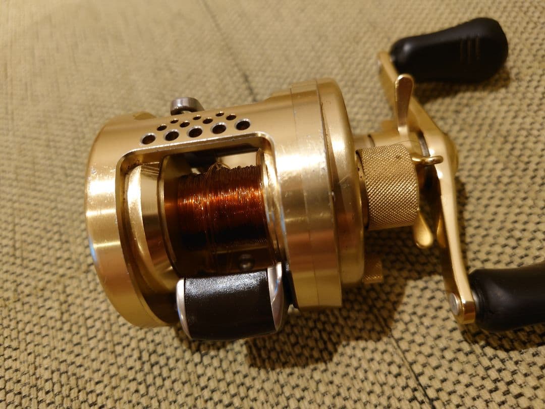 リール 01 CALCUTTA CONQUEST100