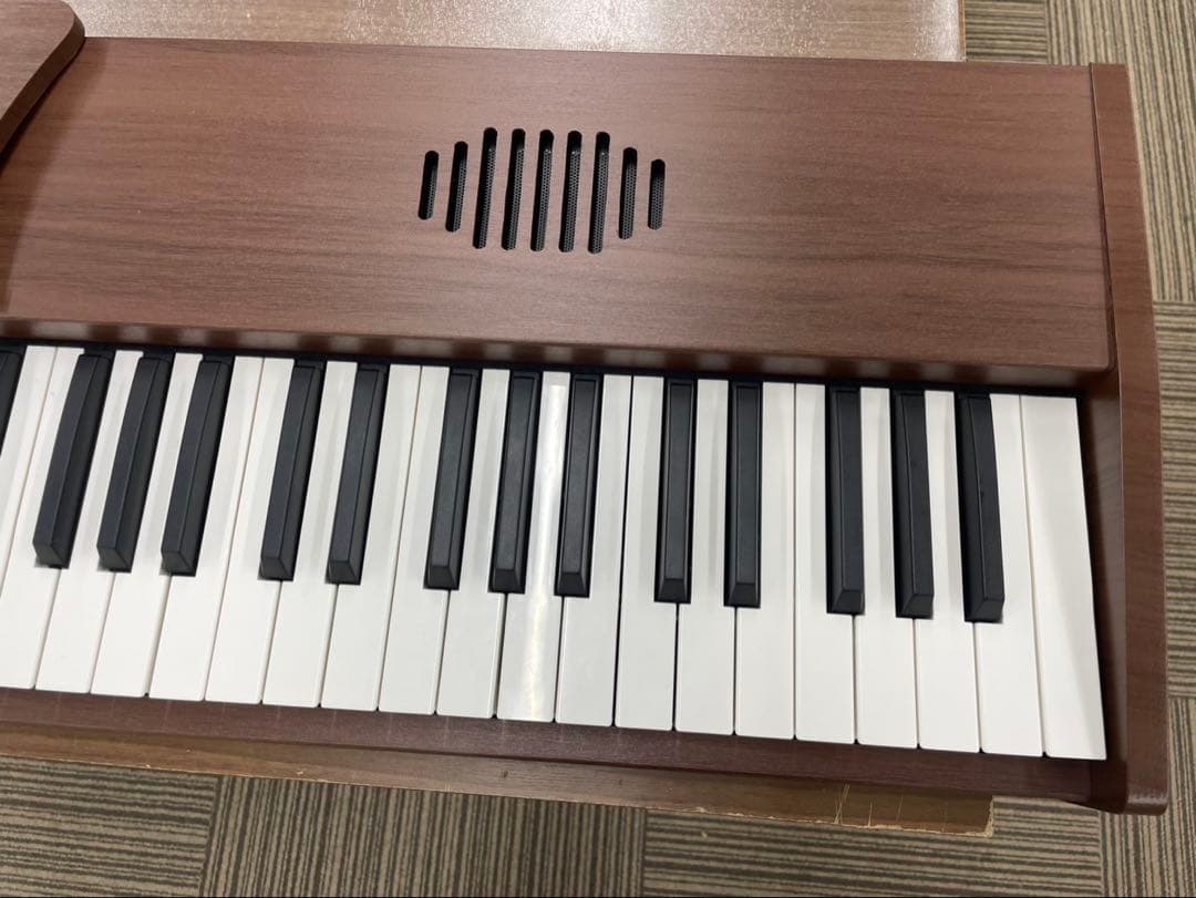 スタンド付き　電子ピアノ88鍵盤　給電タイプ　木目調ボディ　マホガニー