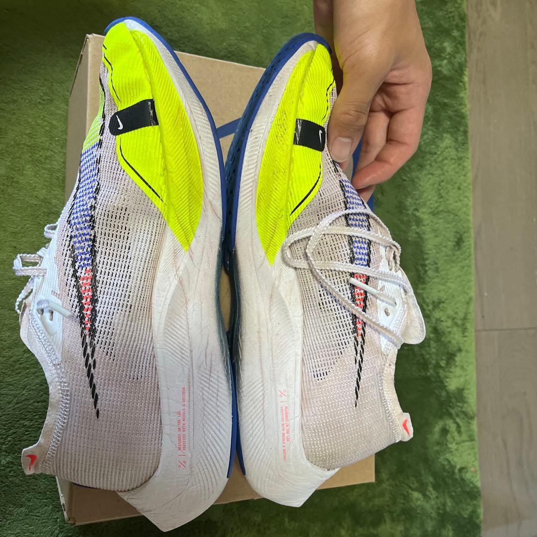 NIKE ヴェイパーフライネクスト%2 26.5