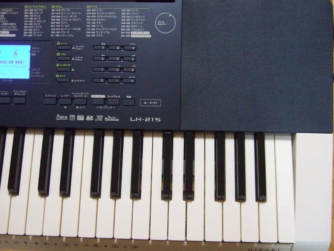 CASIO LK-215 電子ピアノ・キーボード 光ナビ 付属品多数　【送料込】